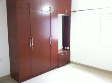 Room in 3 BHK Apartment at Abodh Valmark, Hebbal – for Rent
