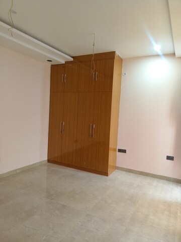 Room in 2 BHK Independent House at Gomti Nagar – for Rent