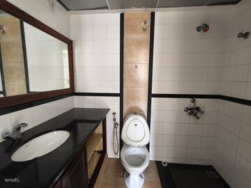Bathroom in 3 BHK Apartment at Mather Ivory Heights, Panampally Nagar – for Sale