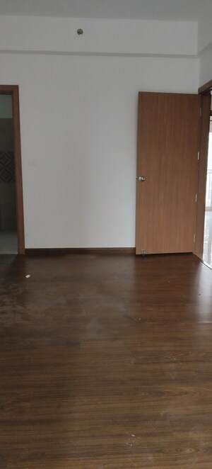 Room in 3.5 BHK Apartment at ATS Nobility, Sector 4 Greater Noida – for Sale