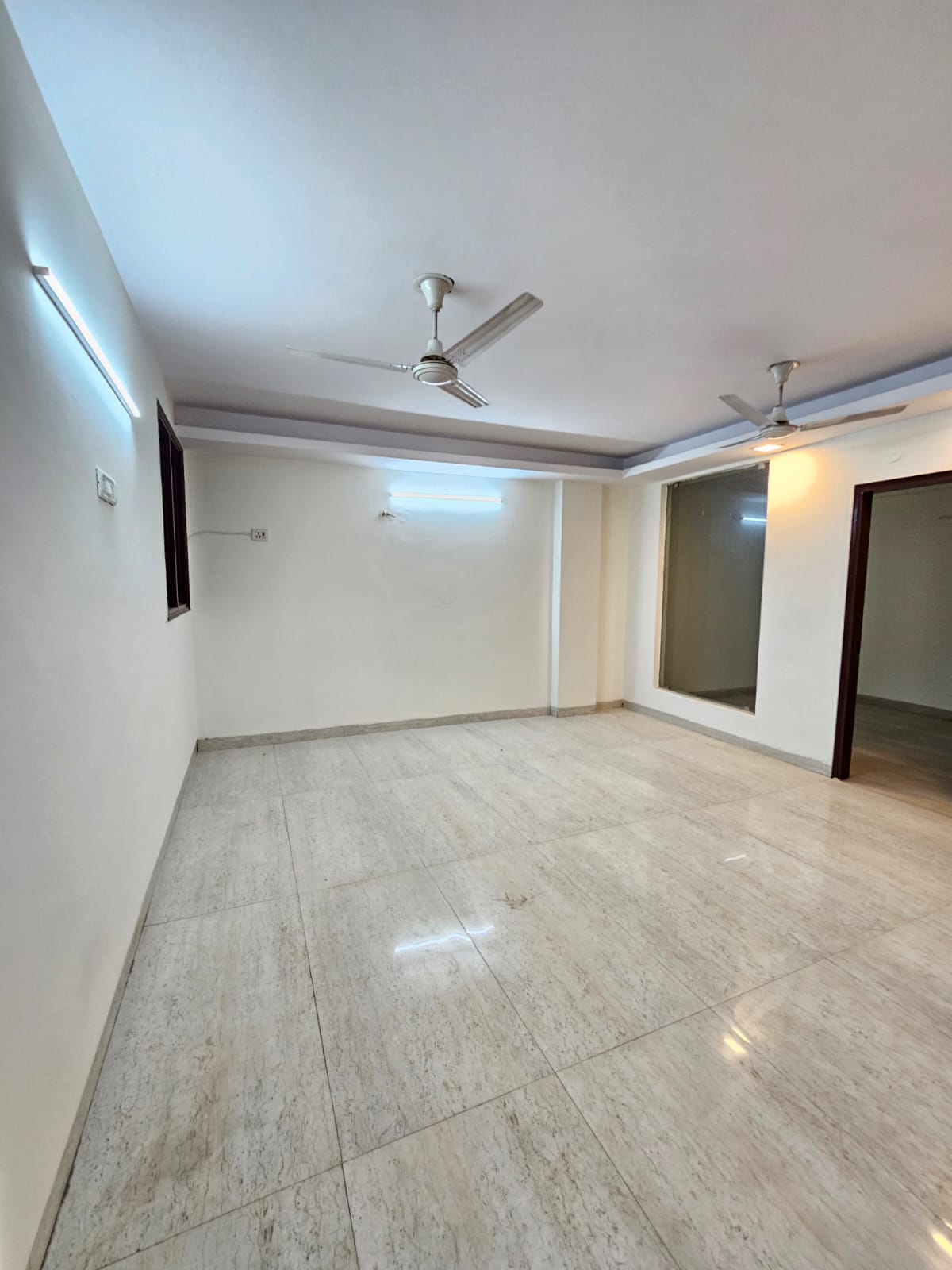 2 BHK Builder Floor For Rent in Chattarpur