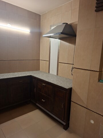 Kitchen in 6+ BHK Independent House at Sector 43 – for Rent