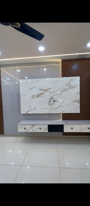 Room in 3.5 BHK Apartment at Prestige Tranquil, Kokapet – for Rent