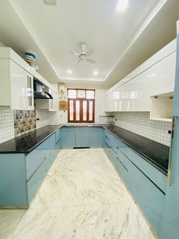 Bedroom in 4 BHK Builder Floor at Sushant Lok 2, Sector 57 – for Sale