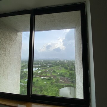 Room in 2.5 BHK Apartment at Lodha Lakeshore Greens, Hedutane – for Rent