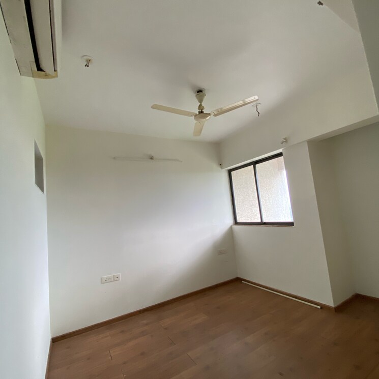 Room, lodha-lakeshore-greens 2.5 Bedroom 810 Sq.Ft. Apartment In Hedutane Thane 8824836