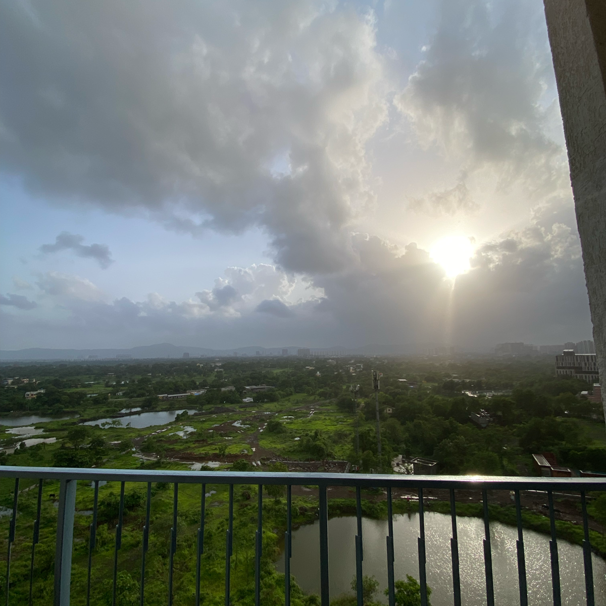 2.5 BHK + Pooja Room,Extra Room Apartment For Rent in Lodha Lakeshore Greens