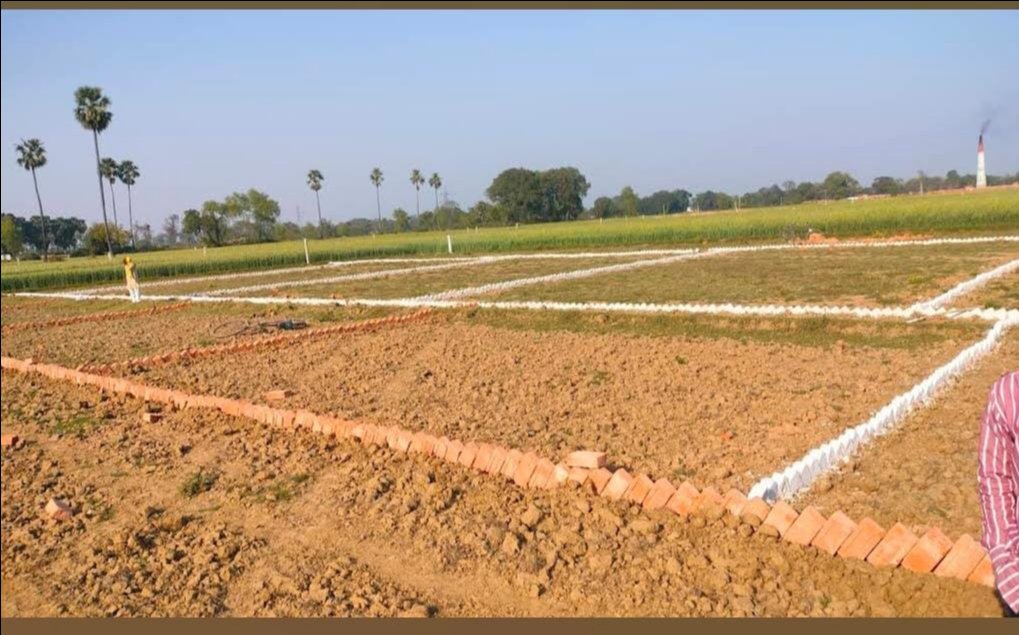 Plot For Sale in North Park