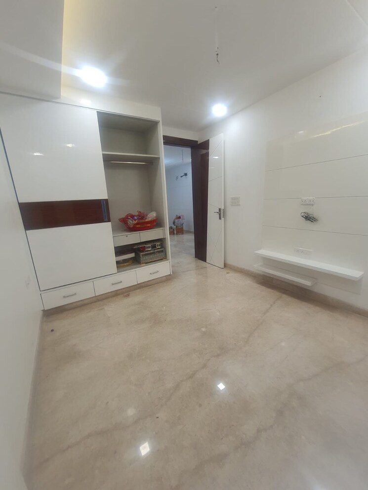 Room, dlf-the-icon 4 Bedroom 2810 Sq.Ft. Apartment In Dlf Phase V Gurgaon 8824967