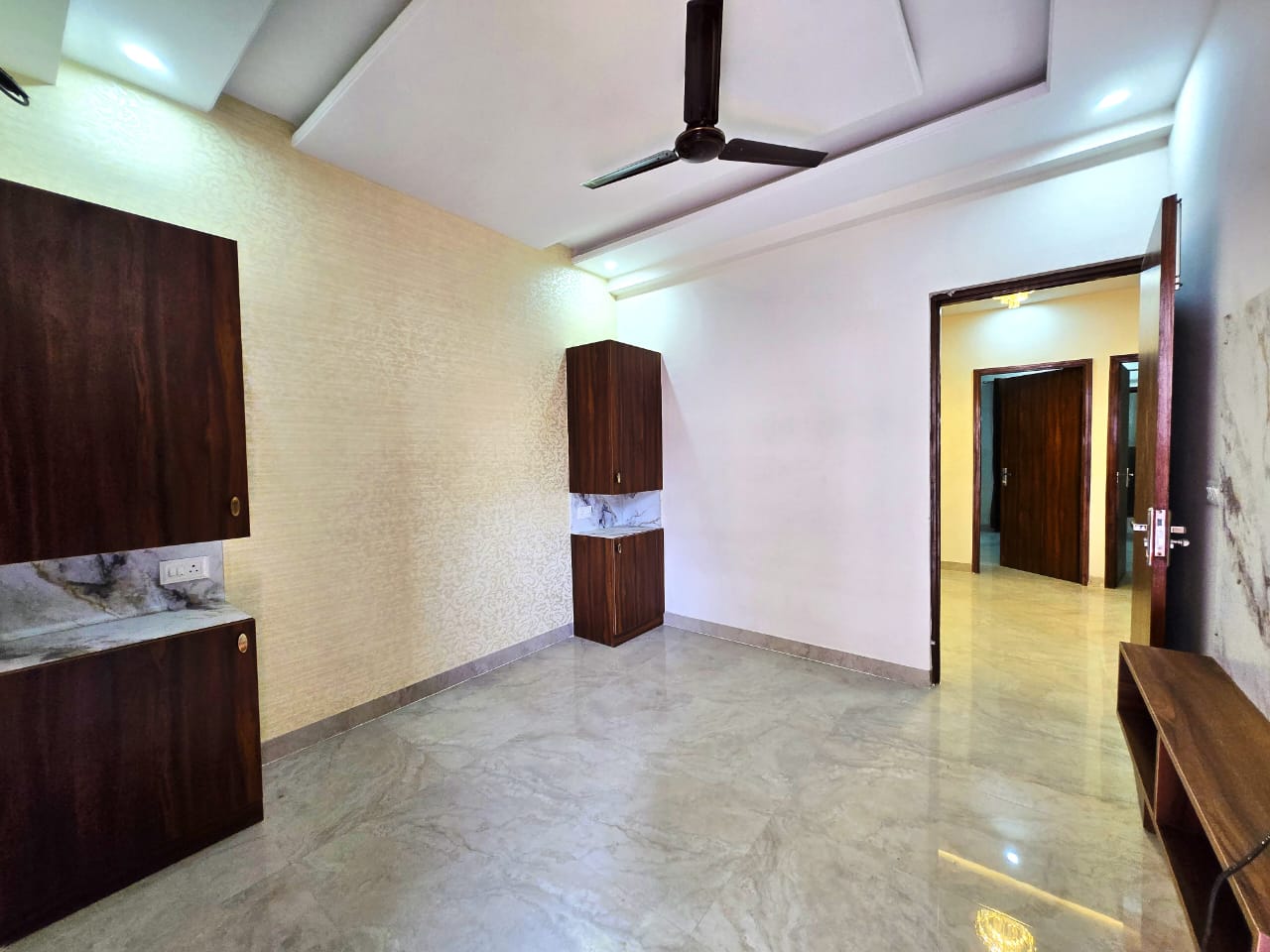2 BHK Apartment For Sale in Ekam Property
