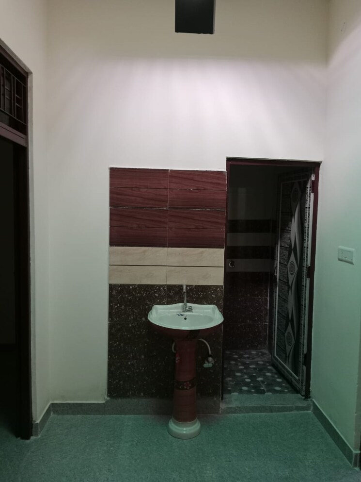 Bathroom, suman nagar 3 Bedroom 1350 Sq.Ft. Independent House In Suman Nagar Haridwar 8825023