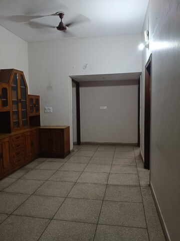 Room in 3 BHK Independent House at Sector 55 – for Rent