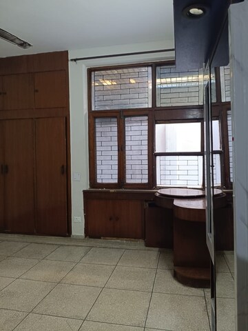 Room in 3 BHK Independent House at Sector 55 – for Rent