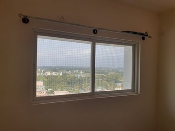 Room in 2 BHK Apartment at Godrej Avenues, Yelahanka – for Rent