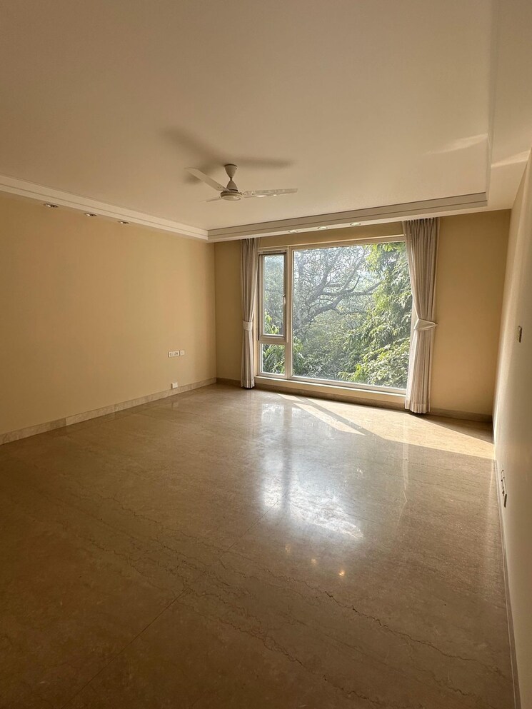 Room, veera-safdarjung-enclave 4 Bedroom 2700 Sq.Ft. Apartment In Safdarjung Enclave Delhi 8825053