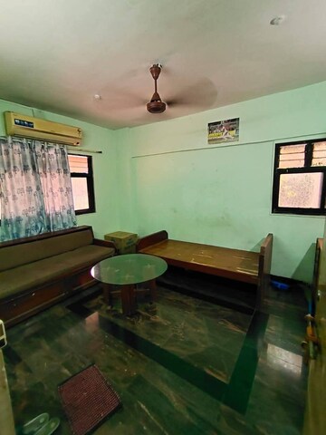 Living Room in 1 BHK Apartment at Andheri West – for Rent