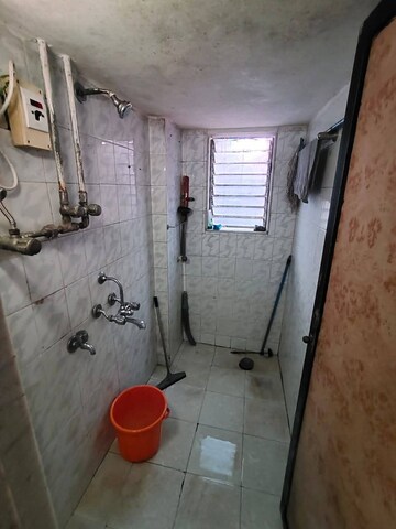 Bathroom in 1 BHK Apartment at Andheri West – for Rent