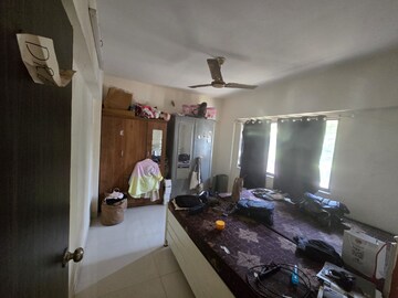 Master Bedroom in 2 BHK Apartment at K Raheja Palm Spring, Malad West – for Rent
