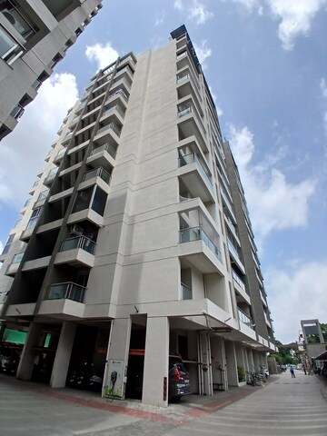 2 BHK Apartment For Rent in Darga Road