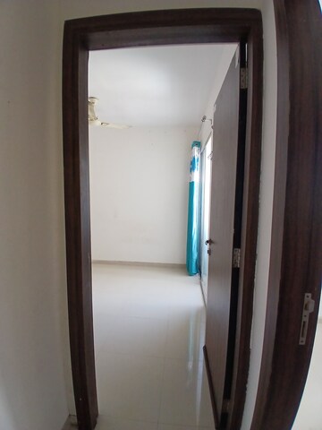 Bedroom in 2 BHK Apartment at Darga Road – for Rent