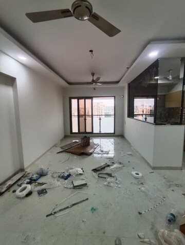 Room in 2 BHK Apartment at Ganesh CHS Andheri West, Andheri West – for Rent