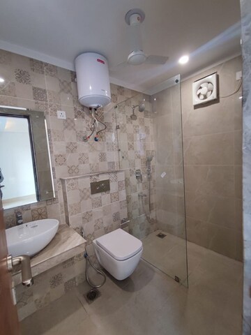 Bathroom in 4 BHK Apartment at Safdarjung Development Area – for Rent