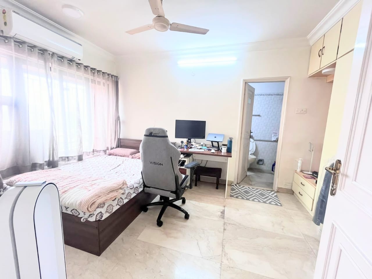 2 BHK + Study Room Apartment For Sale in VIctoryone Amara