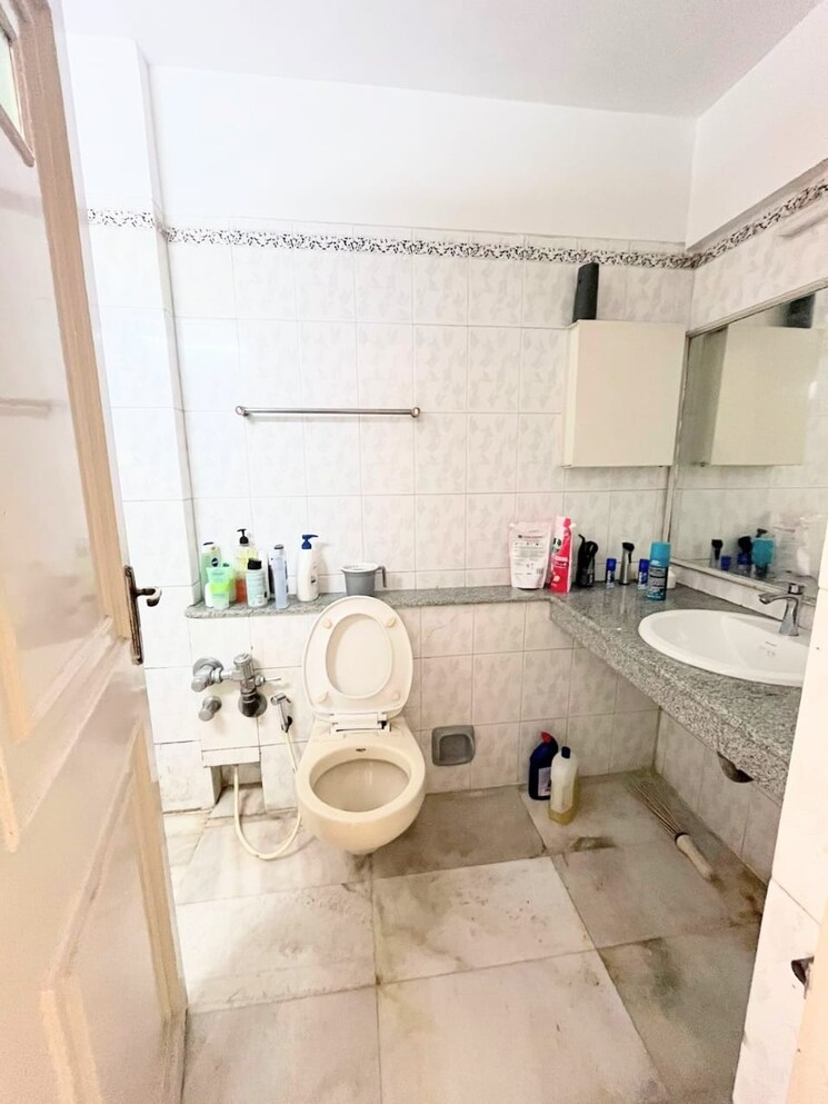 Bathroom, victoryone-amara 2 Bedroom 1247 Sq.Ft. Apartment In Sector 16 Greater Noida Greater Noida 8825601