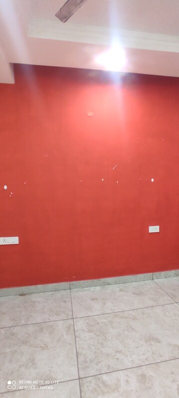 Room in 3 BHK Builder Floor at Motia Blue Ridge, Dhakoli – for Rent