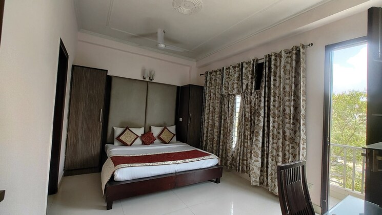 Bedroom, dda-rosewood-apartments 3.5 Bedroom 2200 Sq.Ft. Apartment In Vasant Kunj Delhi 8825559