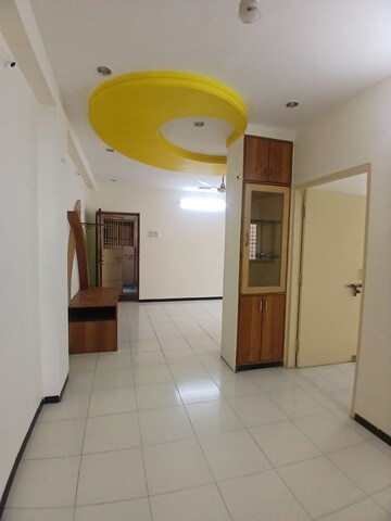  3 BHK Apartment at Darga Road – for Rent