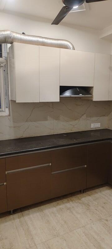 Kitchen in 3 BHK Builder Floor at SS Mayfield Gardens, Sector 51 – for Rent