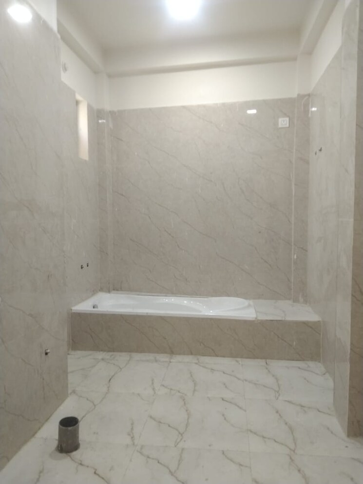 Bathroom, indira nagar 3 Bedroom 2400 Sq.Ft. Villa In Indira Nagar Lucknow 8825989