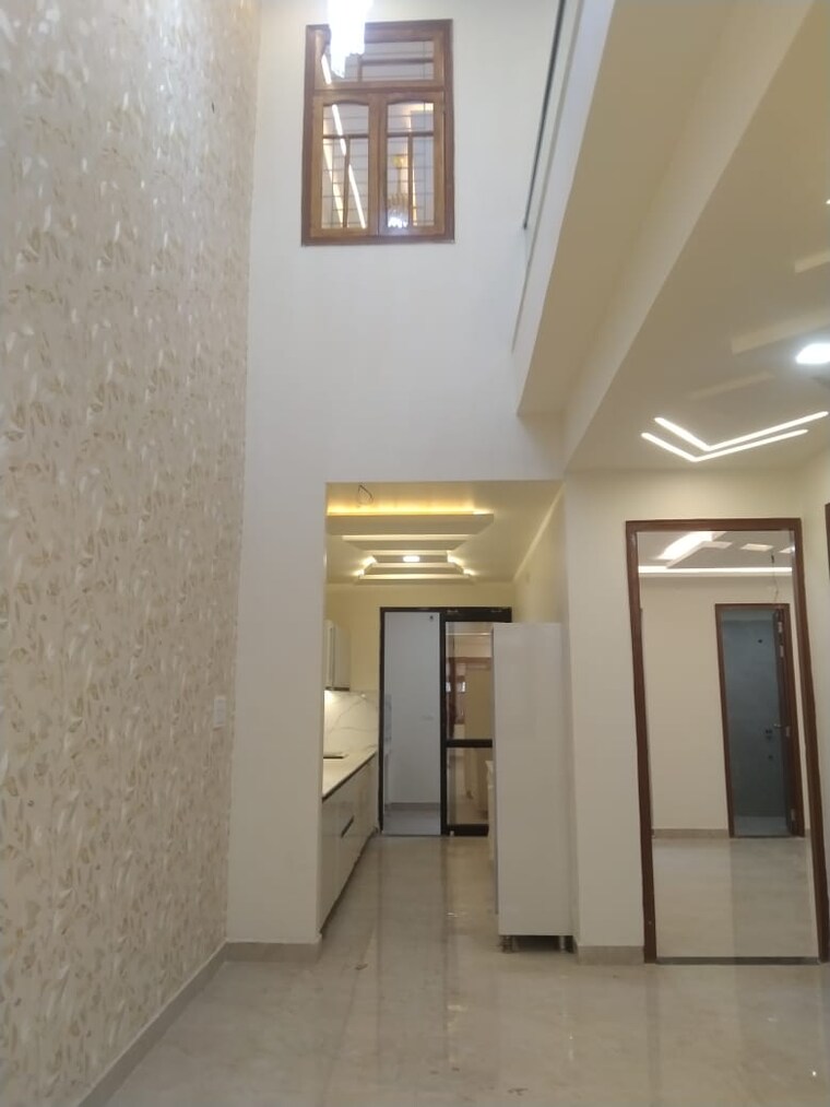 Other, indira nagar 3 Bedroom 2400 Sq.Ft. Villa In Indira Nagar Lucknow 8825989