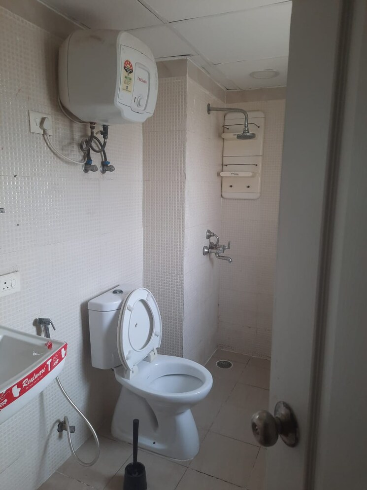 Bathroom, aditya-urban-casa 4 Bedroom 2030 Sq.Ft. Apartment In Sector 78 Noida 8826262