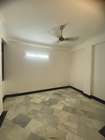 Room in 3 BHK Builder Floor at Malviya Nagar – for Rent