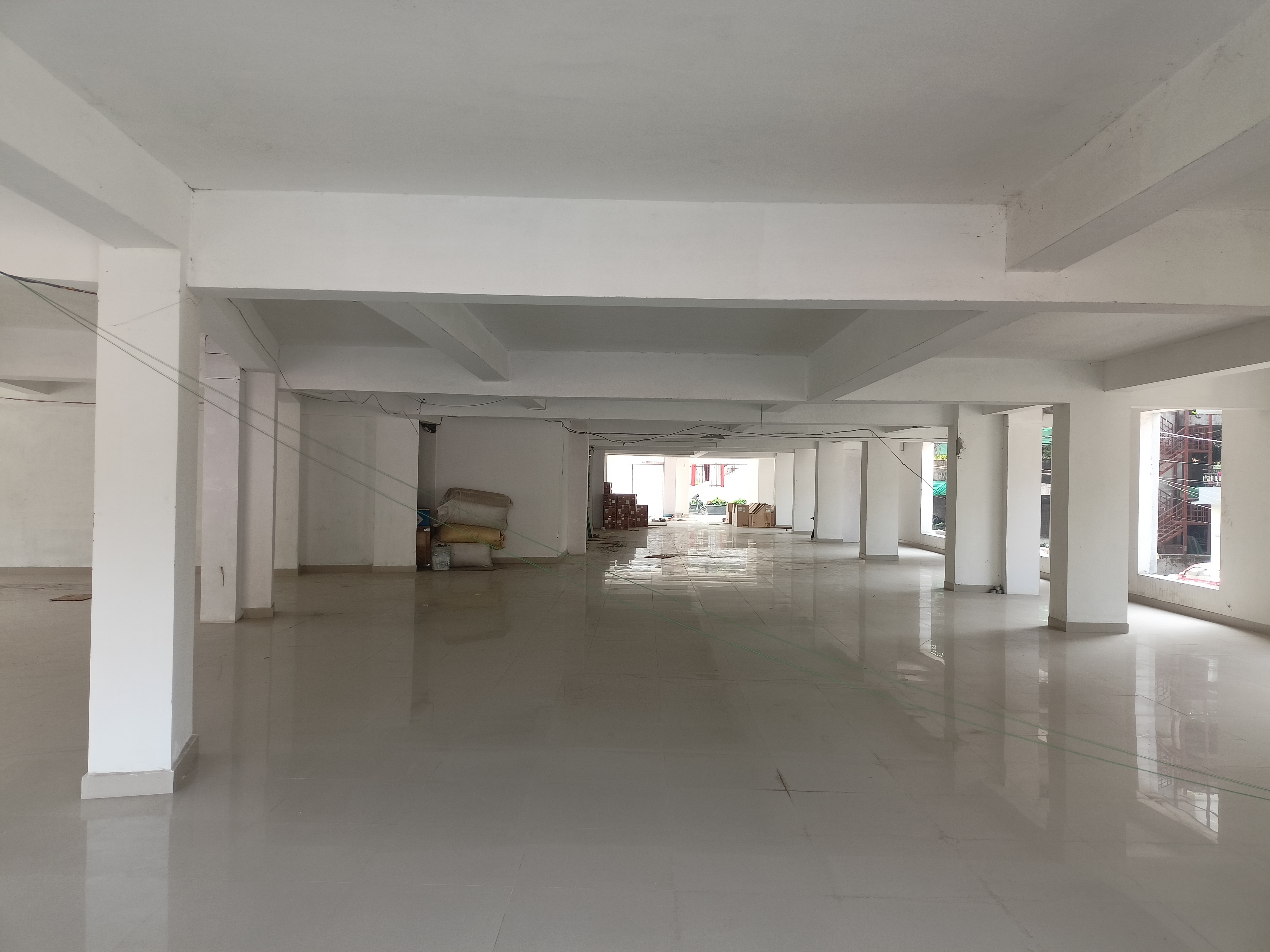Showroom For Rent in Rajpur Road