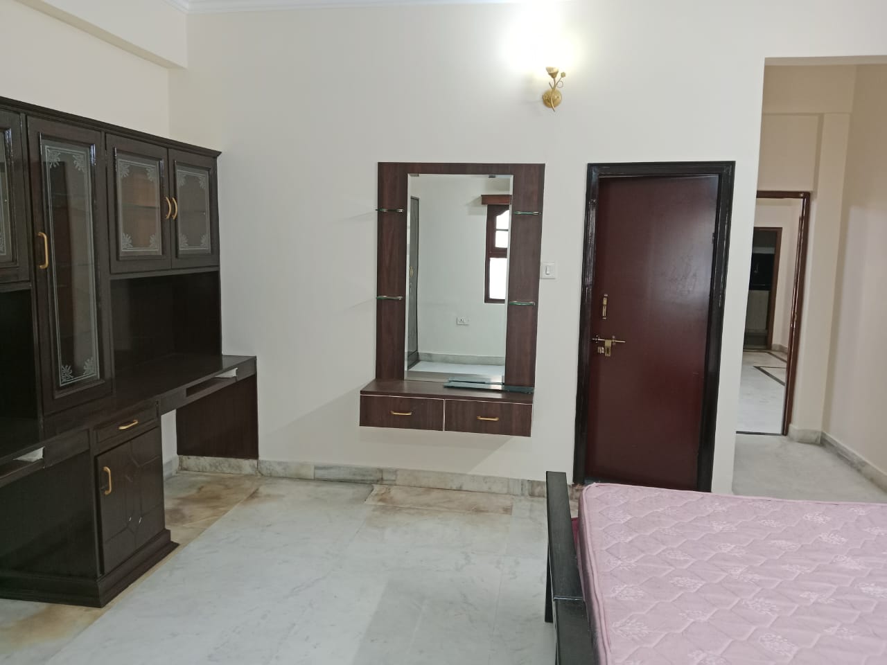 2 BHK Apartment For Rent in Sk Realtor