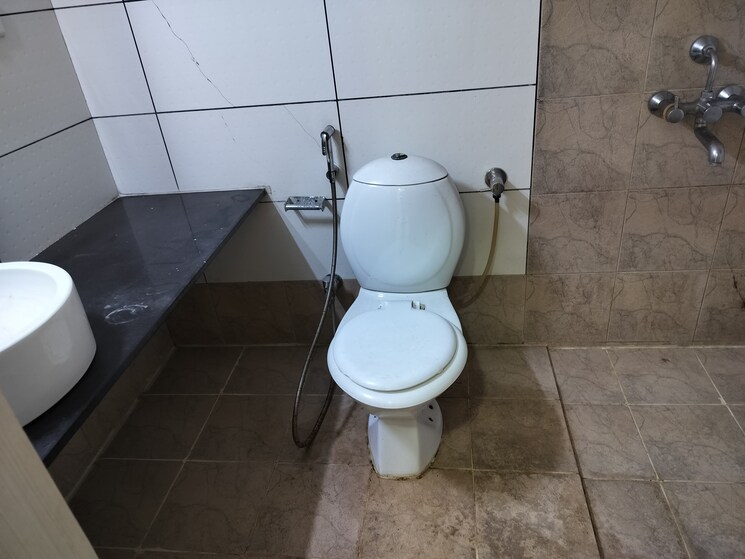 Bathroom, sunshine-villas 3 Bedroom 2600 Sq.Ft. Villa In Rahatani Pune 8826304