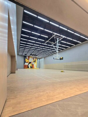 Staircase in 3 BHK Apartment at Oberoi Sky City, Borivali East – for Sale