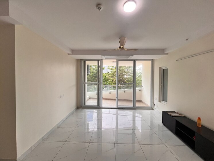 Room, mantri-manyata-lithos 3 Bedroom 1920 Sq.Ft. Apartment In Thanisandra Bangalore 8826325