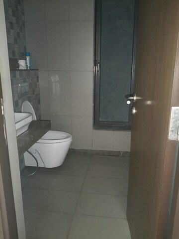 Bathroom in 3.5 BHK Apartment at Shapoorji Pallonji Vicinia, Powai – for Rent