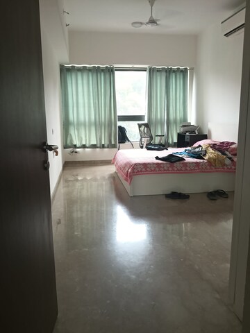 Bedroom in 3.5 BHK Apartment at Shapoorji Pallonji Vicinia, Powai – for Rent