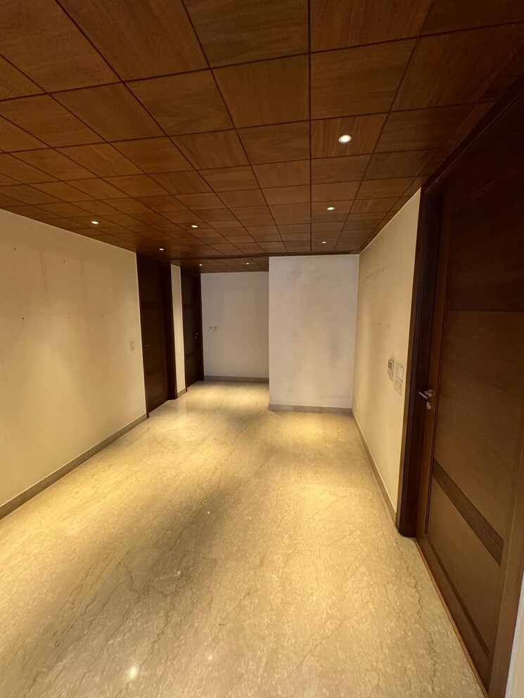 Room, panchsheel park 3 Bedroom 2500 Sq.Ft. Apartment In Panchsheel Park Delhi 8826327