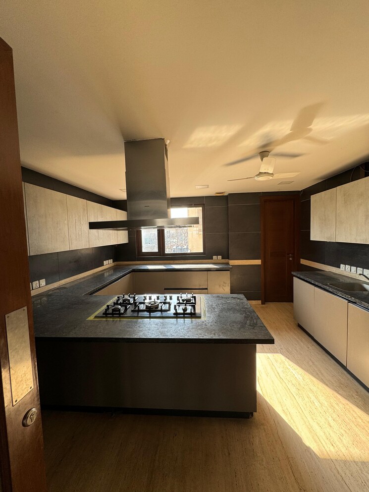 Kitchen, panchsheel park 3 Bedroom 2500 Sq.Ft. Apartment In Panchsheel Park Delhi 8826327