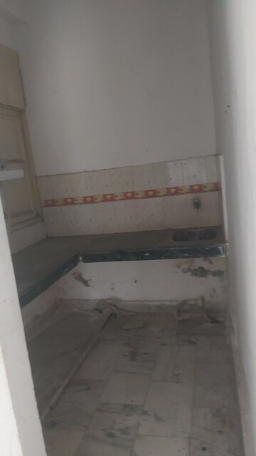 Building Lobby in 1 RK Builder Floor at Mayur Vihar – for Rent