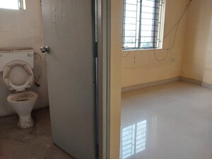 Room in 2 BHK Apartment at Shrachi Greenwood Elements, Rajarhat New Town – for Sale