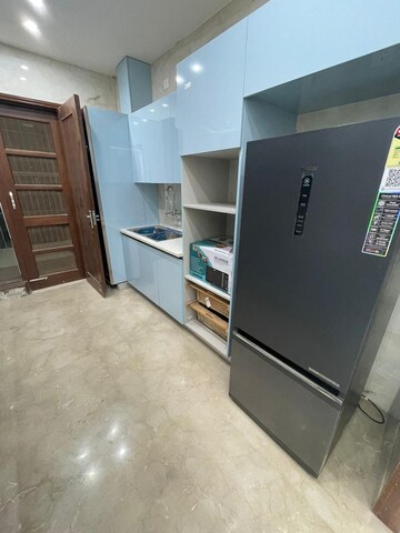 Furnished Amenities in 4 BHK Builder Floor at Gail CGHS, Sector 56 – for Rent
