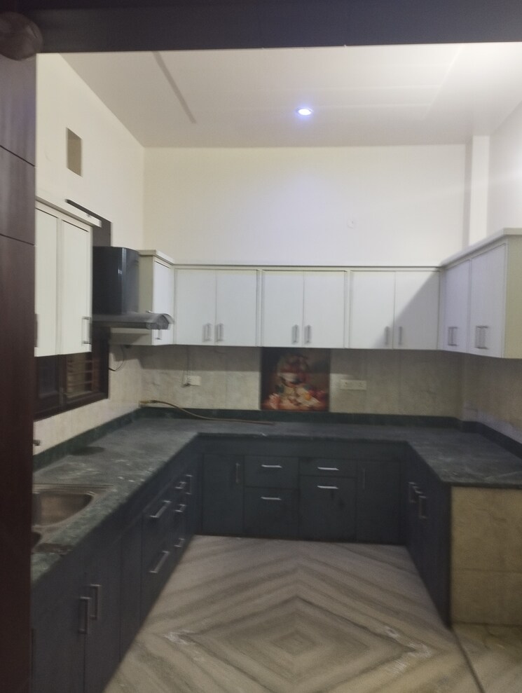 Kitchen, sector 15 3 Bedroom 300 Sq.Yd. Independent House In Sector 15 Sonipat 8826421