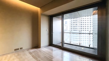Room in 4 BHK Apartment at Lodha World One, Worli – for Sale